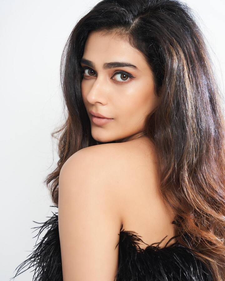 ఆకాంక్ష సింగ్ (Image Credit/ Aakanksha Singh Instagram)