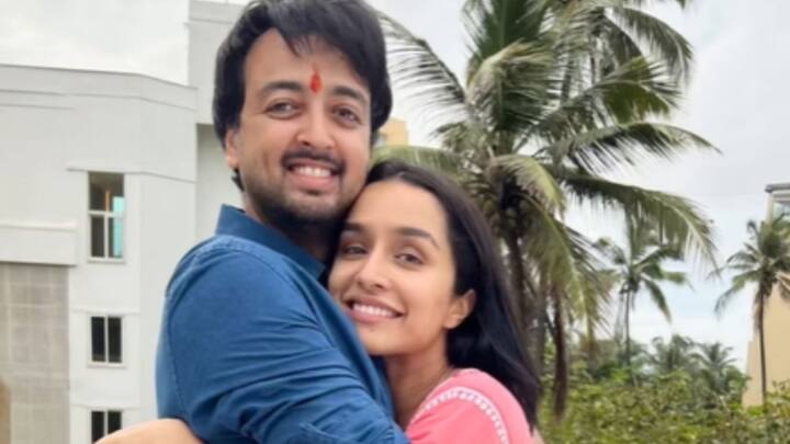 প্রিয় অভিনেত্রীকে একদম অন্য় রূপে দেখে খুশি ভক্তরাও।
