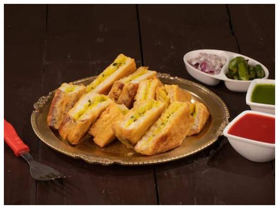 Raksha Bandhan 2022: इस रक्षाबंधन भाई को ये टेस्टी स्नैक्स खिलाकर करें इंप्रेस, त्योहार का मजा हो जाएगा दोगुना