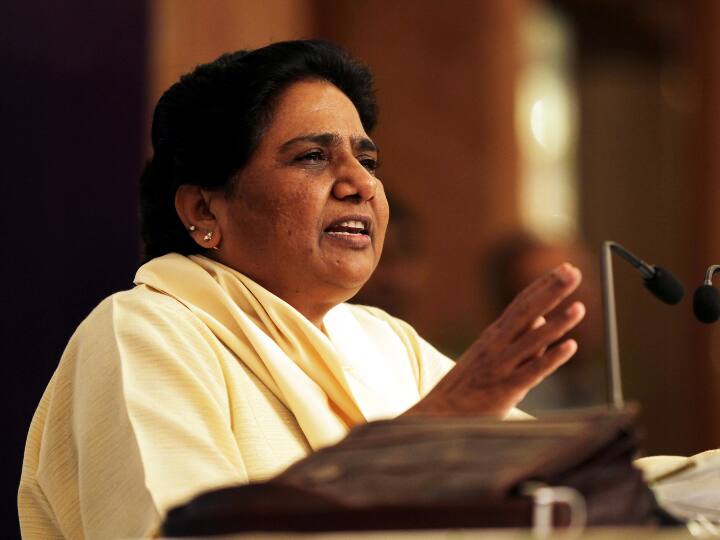 Gujarat Assembly Election BSP started preparations Mayawati targeted BJP and AAP Gujarat Politics: गुजरात चुनाव के लिए मायावती ने शुरू की तैयारी, इन मुद्दों को लेकर बीजेपी और आप पर साधा निशाना