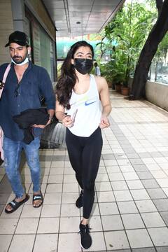 Rashmika Mandanna: జుహు ఫిట్ నెస్ సెంటర్ లో జిమ్ చేసి వస్తున్న రష్మిక మందన్నా