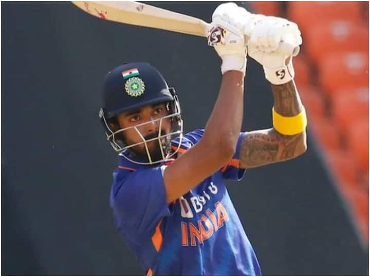 IND vs ZIM ODI 2022 KL Rahul Captain Cleared to Play Set to Lead Team India in Zimbabwe Check Squad India Tour of Zimbabwe, 2022: भारताने झिम्बाब्वे दौऱ्याआधीच कर्णधार बदलला, शिखरऐवजी केएल राहुलकडे नेतृत्व