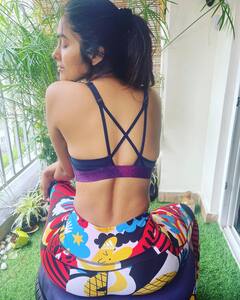 యోగా ఫోజులతో హీట్ పెంచేస్తున్న దివి