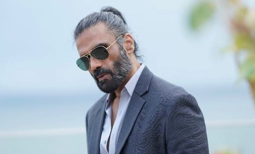 Celebrity Hairstyle of Sunil Shetty from Sheher Ki Ladki Khandaani  Shafakhana 2019  Charmboard