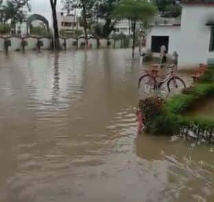 Bhandara Rain : भंडारा जिल्ह्यात पूरस्थिती, वैनगंगा नदीनं ओलांडली धोक्याची पातळी, नदीकाठच्या गावांना सतर्कतेचा इशारा 