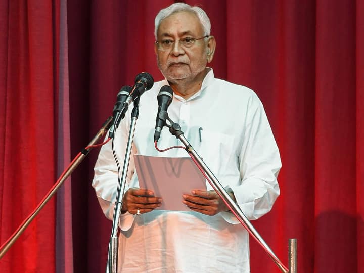 Bihar Politics CM Nitish Kumar Record of Taking Oath As CM For Most Number of Times Explained ANN Explained: नीतीश कुमार के नाम है सबसे ज्यादा बार शपथ लेने का रिकॉर्ड, जानिए कौन-कौन हैं उनके पीछे