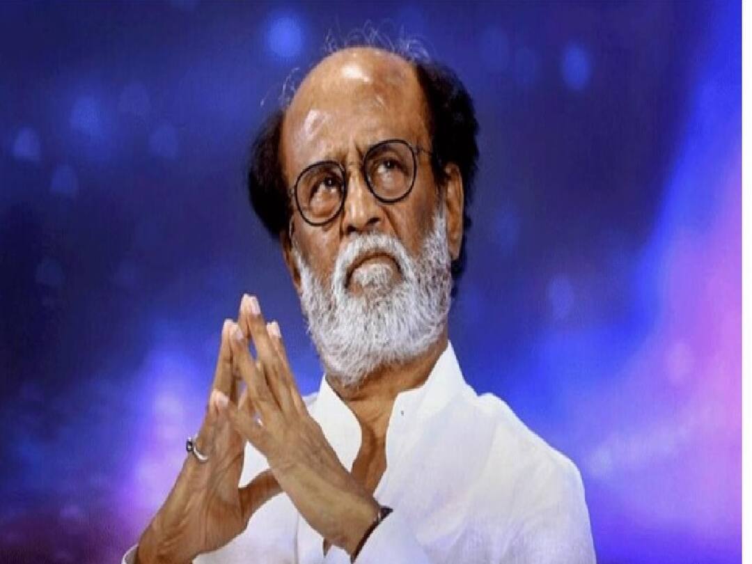Rajinikanth changes display picture of his social media accounts to tricolour Rajinikanth: கொடி பறக்குதா? ட்விட்டரில் திடீர் மாற்றம் செய்த ரஜினிகாந்த்!