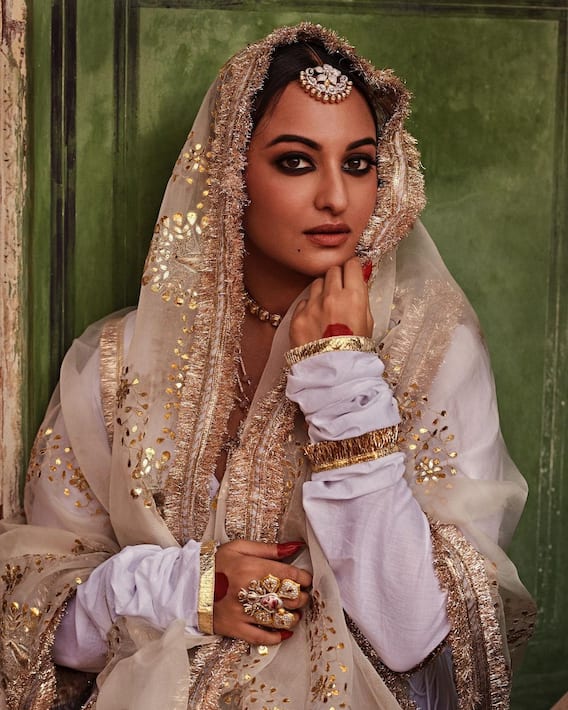 Sonakshi Sinha Photos: पहले नहीं देखा होगा सानाक्षी सिन्हा का ये अंदाज़, लेटेस्ट तस्वीरों में चांद का टुकड़ा लगीं एक्ट्रेस