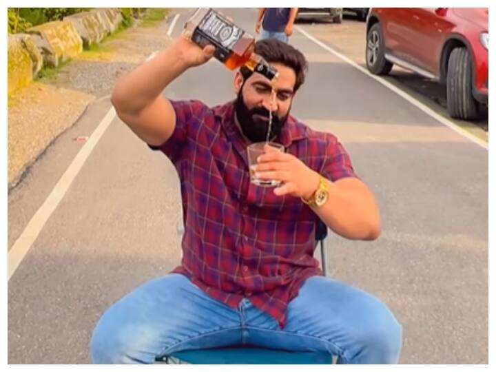 Instagram 'Influencer' Bobby Kataria Booked For Consuming Liquor Blocking Road In Dehradun Instagram 'Influencer' Bobby Kataria Booked For Consuming Liquor While Blocking Road In Dehradun