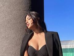 PHOTO: मिस युनिव्हर्स हरनाज संधूच्या क्लासी अदा; चाहते झाले फिदा!