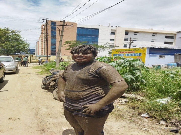 Watch Video: பயங்கர சத்தத்துடன் வெடித்து சிதறிய எரிவாயு குழாய் ;  அலறியடித்து ஓடிய மக்கள் - அதிர்ச்சி வீடியோ..!