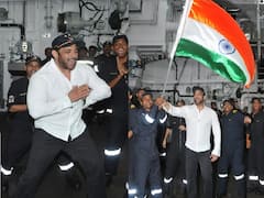 Salman Khan: వైజాగ్‌ నేవీ సిబ్బందితో కలిసి సల్లూ భాయ్ స్వాతంత్య్ర వేడకలు