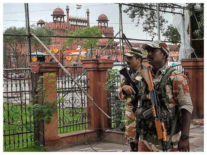Police forces are on high alert to prevent any untoward incident as they have intensified patrolling and deployed extra pickets at vital installations. The image shows security personnel outside Red Fort. (Image: PTI)