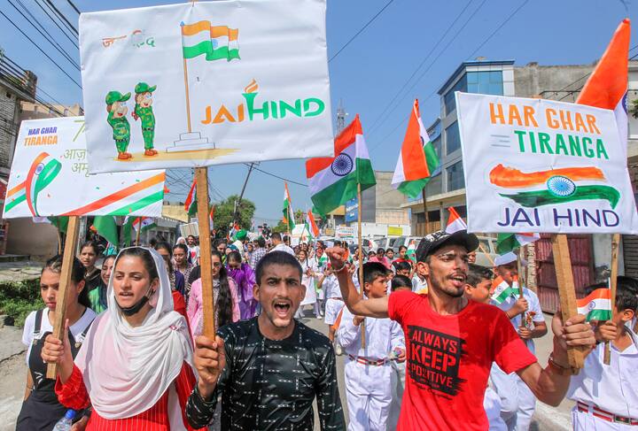School children participate in a 'Tiranga Rally' as part of 'Har Ghar Tiranga' campaign, in Jammu. (Image Source: PTI)