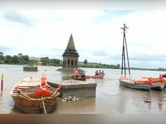 PHOTO : चंद्रभागा दुथडी भरुन वाहू लागली, वाळवंटातील मंदिरं पाण्याखाली जाऊ लागली