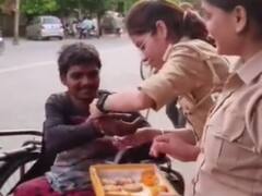 Trending: दिव्यांग व्यक्ति को महिला पुलिस कर्मियों ने बांधी रखी, दिल जीत लेगा ये वीडियो