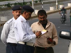 Delhi News: दिल्ली में इस तारीख को होगा 1 लाख 44 हजार पेंडिंग ट्रैफिक चालानों का निपटारा, जानें- पूरा प्रोसेस