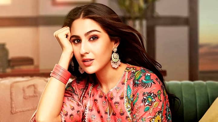 শারীরিক সমস্যার জন্য একটা কঠিন ডায়েট মেনে চলতে হয়েছিল তাঁকে। শুধু ডায়েট নয়, সারাকে প্রায় দেড় বছর কড়া শরীরচর্চাও করতে হয়েছিল। সেই সব পেরিয়ে সারা এখন তন্বী।