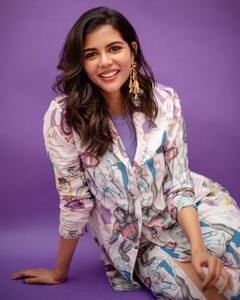 Kalyani Priyadarshan: வெண்ணிலவே வெள்ளி வெள்ளி நிலாவே... கல்யாணியின் க்யூட் க்ளிக்ஸ்!