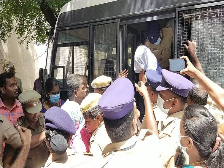 Kallakurichi student case: 5 school administrators ordered to remand for 15 days in court TNN கள்ளக்குறிச்சி மாணவி வழக்கு: பள்ளி நிர்வாகத்தினர் 5 பேருக்கு கூடுதலாக 15 நாட்கள் நீதிமன்ற காவல்