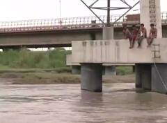 Yamuna Water Level : ਦਿੱਲੀ 'ਚ ਖ਼ਤਰੇ ਦੇ ਨਿਸ਼ਾਨ ਦੇ ਬੇਹੱਦ ਨੇੜੇ ਪਹੁੰਚਿਆ ਯਮੁਨਾ ਦਾ ਪਾਣੀ , ਕੱਲ੍ਹ ਕਰ ਸਕਦਾ ਪਾਰ 