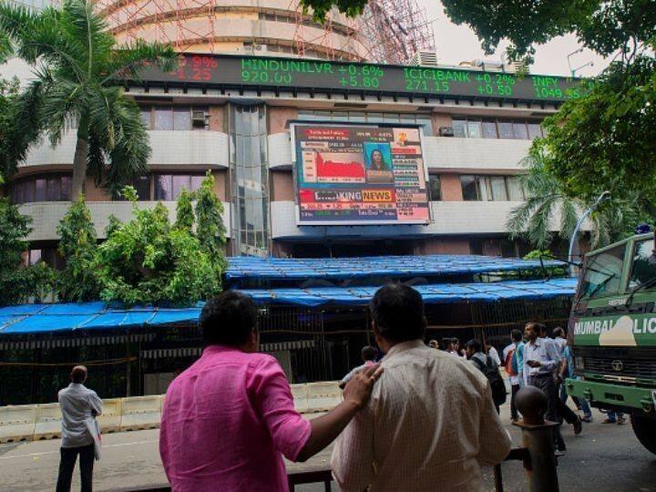 Stock Market Sensex Gains 130 Points Nifty Settles Below 17700 Ahead Of Inflation Data BSE NSE Stock Market: Sensex Gains 130 Points, Nifty Settles Below 17,700 Ahead Of Inflation Data