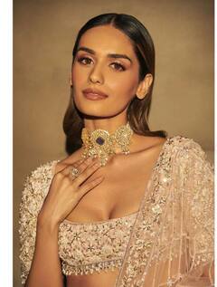 Manushi Chhillar ने अलग-अलग लहंगा-चोली में बिखेरी खूबसूरती, मुस्कुराहट ने ग्लैमर में लगाया चार-चांद