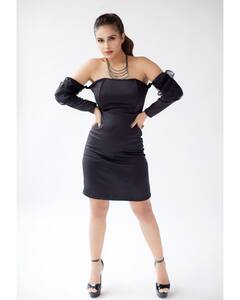 નેહા મલિકનો બ્લેક ડ્રેસમાં બોલ્ડ અંદાજ, ચાહકોને બનાવ્યા દિવાના