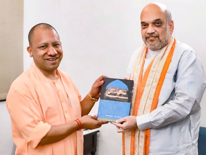 Lok Sabha Polls 2024 Survey PM Modi Popularity Continues Know Who Ahead Between Yogi and Amit Shah in Choice of PM in UP Survey: उत्तर प्रदेश की जनता के बीच PM की पसंद में योगी और अमित शाह में कौन आगे ?