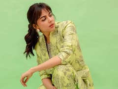 Kalyani Priyadarshan Photos: బలే ముద్దుగా ఉన్న 'హలో' బ్యూటీ