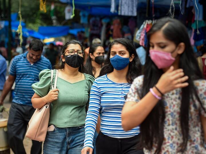 West Bengal Covid Update 20 September 296 new cases 1 death in last 24 hours West Bengal Covid Update : অল্প বাড়ল দৈনিক সংক্রমণ, পুজোর মুখে ডেঙ্গি আতঙ্কে মাঝে রাজ্যে মাথা তুলছে করোনা ?