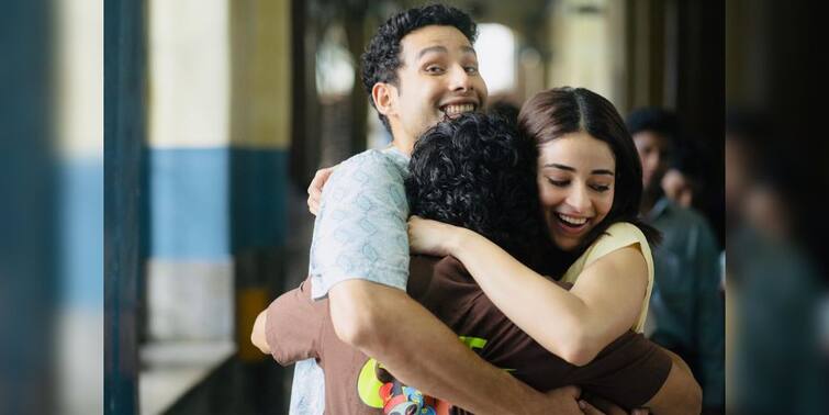 Siddhant Chaturvedi Pens A Heartfelt Note As He Wraps The Shoot Of ‘Kho Gaye Hum Kahan’ Siddhant Chaturvedi: আবেগঘন পোস্টে 'খো গয়ে হম কাহাঁ'র শ্যুটিং ব়্যাপ আপ ঘোষণা সিদ্ধান্ত চতুর্বেদীর