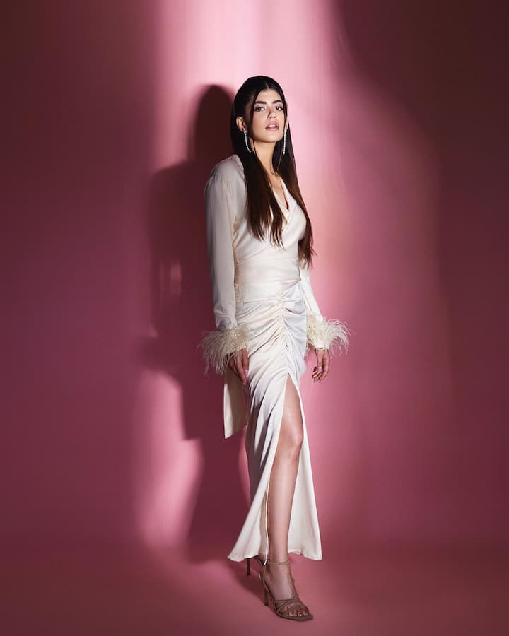 अभिनेत्री संजना संघी हिने तिच्या पहिल्याच चित्रपटामधून जगभरात चांगलीच लोकप्रियता मिळवली होती. (फोटो सौजन्य : sanjanasanghi96/इंस्टाग्राम)