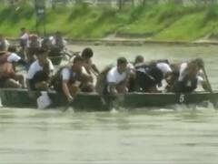 Azadi Ka Amrit Mahotsav: जलपाईगुड़ी में इंडियन आर्मी ने 75वें स्वतंत्रता दिवस पर 75 नावों की रेस करवाई, 17 टीमें हुईं शामिल