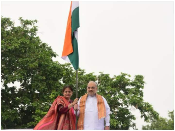 Independence Day 2022 Celebration Live: आज से 'हर घर तिरंगा अभियान' शुरू, गृह मंत्री अमित शाह ने आवास पर फहराया राष्ट्रीय ध्वज