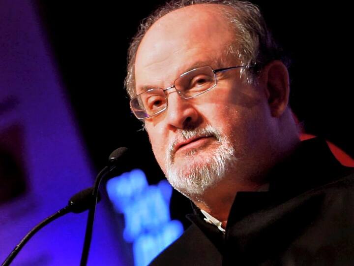 Author Salman Rushdie attacker Hadi Matar charged with attempted murder Salman Rushdie : सलमान रश्दी यांच्यावर हल्ला करणाऱ्यावर गुन्हा दाखल, खुनाचा प्रयत्न केल्याच्या आरोप