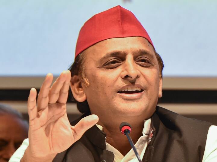 UP Politics: क्या नीतीश कुमार को पीएम कैंडिडेट के तौर पर नहीं मानते अखिलेश यादव, सपा प्रमुख के जवाब से उठा सवाल Samajwadi Party Chief Akhilesh Yadav does not consider Nitish Kumar as Prime Minister Candidate question raised after his statement UP Politics: क्या नीतीश कुमार को पीएम कैंडिडेट के तौर पर नहीं मानते अखिलेश यादव, सपा प्रमुख के जवाब से उठा सवाल