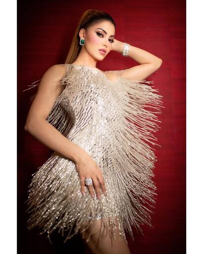 Urvashi Rautela: அந்த அரபிக்கடலோரம் ஓர் அழகைக் கண்டேனே... ஊர்வசி ரவுத்தேலாவின் ரீசன்ட் போட்டோஸ்!