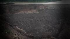 Karam Dam में दरार के बाद आसपास के गांवों में खतरा, बुलाई गई सेना | MP Dhar News