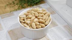 Soaked Peanuts Benefits: ভেজানো বাদামের উপকারিতাগুলো জানলে রোজ খেতে চাইবেন