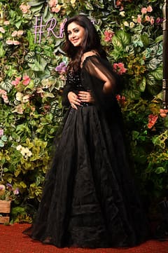 Ritabhari Chakraborty: কর্মক্ষেত্রের বন্ধুদের সঙ্গে পুনর্মিলন, ঋতাভরী-রাহুলের 'আর ফ্যাক্টর'-এ হাজির আবীর-অনিন্দ্যরা