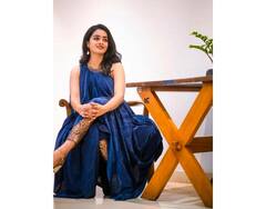 Gayathrie Shankar : அந்த விண்மீன்கள் தான் உந்தன் கண்மீதிலே....காயத்ரி சங்கரின் க்யூட் க்ளிக்ஸ்..!