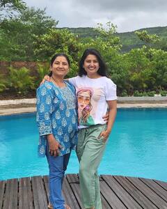 PHOTO : ना केक, ना मेणबत्ती! कुटुंबासोबत निसर्गाच्या सानिध्यात रमत प्राजक्ता माळीने साजरा केला वाढदिवस!