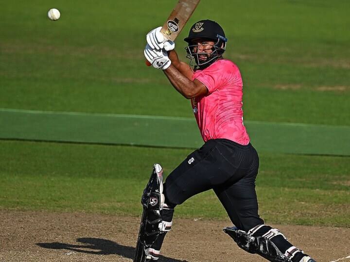 Watch: Pujara’s daughter wins internet with adorable reaction as India batter slams magnificent 174 for Sussex Cheteswar Pujara: মাঠ কাঁপাচ্ছেন বাবা, পূজারার মেয়ের ভিডিও ভাইরাল সোশাল মিডিয়ায়