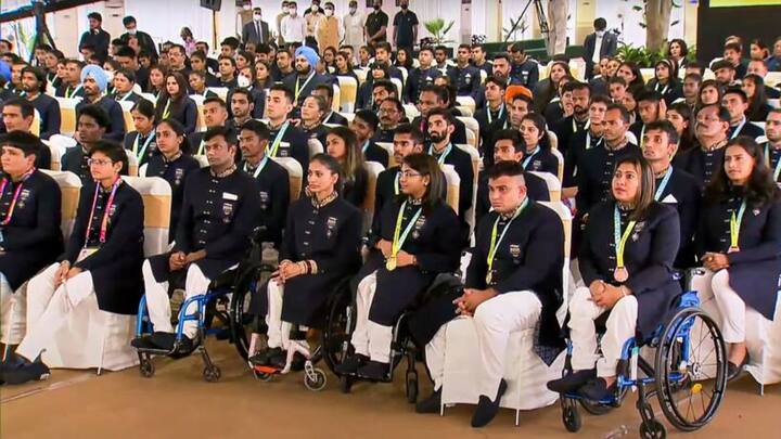 অ্যাথলিট, প্যারা অ্যাথলিটরা সকলেই এই অনুষ্ঠানে আমন্ত্রিত ছিলেন।