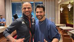 IND vs ZIM: জিম্বাবোয়ের উদ্দেশে রওনা দিল টিম ইন্ডিয়া, বিমানবন্দরে দেখা বরুণ ধবনের সঙ্গে