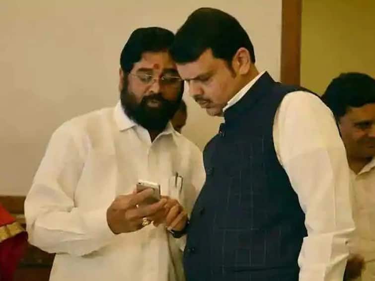 maharashtra cabinet minister portfolio likely announce governor may approve portfolio very soon Maharashtra Ministers Portfolio : अखेर शिंदे-फडणवीस यांच्याकडून खाते वाटपावर शिक्कामोर्तब, राजभवनात यादी सादर
