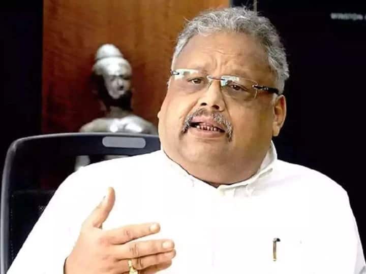 Rakesh Jhunjhunwalaના નિધનનું સાચું કારણ સામે આવ્યું, હોસ્પિટલના ડોક્ટરે આપી જાણકારી Rakesh Jhunjhunwala cause of death Rakesh Jhunjhunwala's cardiac arrest which was the cause of his death Rakesh Jhunjhunwalaના નિધનનું સાચું કારણ સામે આવ્યું, હોસ્પિટલના ડોક્ટરે આપી જાણકારી