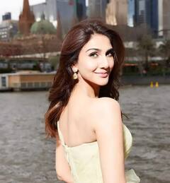 Vaani Kapoor Pics: યેલો ડ્રેસમાં વાણી કપૂરે મહેફિલ લૂંટી લીધી, ફોટોમાં દેખાયો સિઝલિંગ લૂક