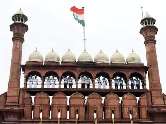Independence Day 2022: ਸੁਤੰਤਰਤਾ ਦਿਵਸ ਦੇ ਜਸ਼ਨਾਂ ਲਈ ਤਿਆਰ ਹੋ ਰਹੀ ਹੈ ਰਾਜਧਾਨੀ ਦਿੱਲੀ , ਦੇਖੋ ਤਸਵੀਰਾਂ